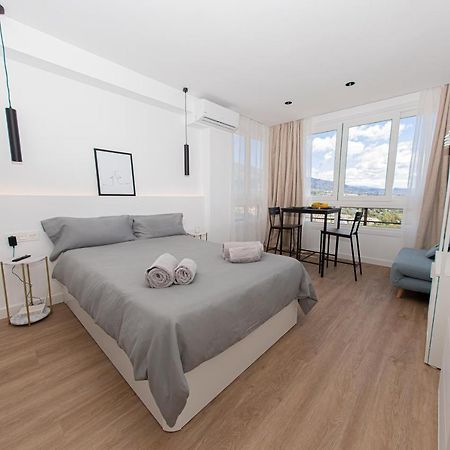 Modern Apartment With Stunning Views Марбеля Екстериор снимка
